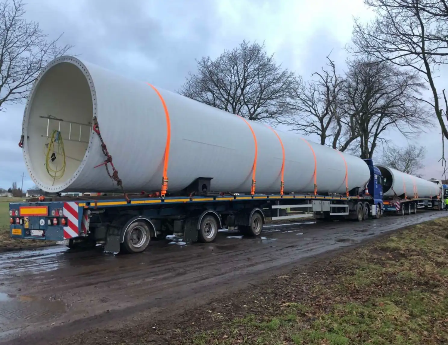 Transport cystern ponadgabarytowych